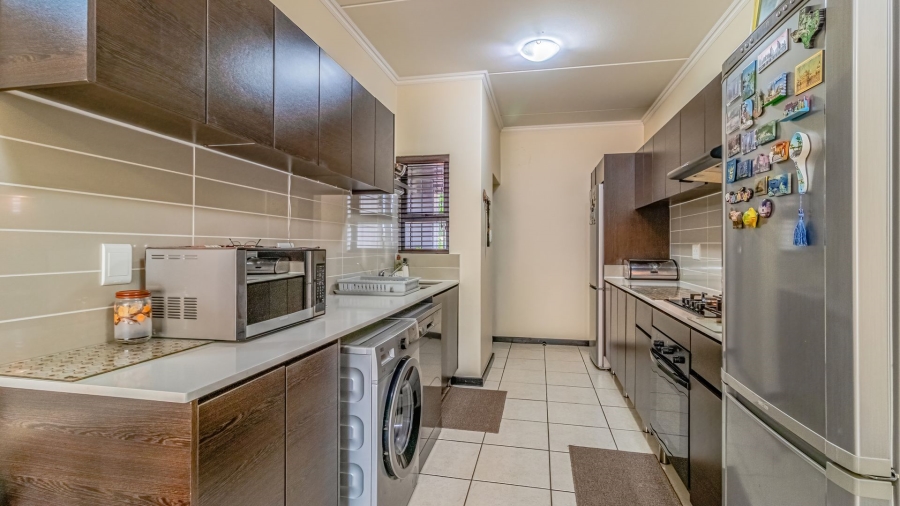 3 Bedroom Property for Sale in Oakdene Gauteng