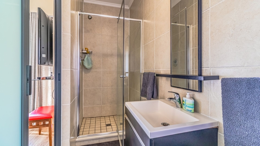 3 Bedroom Property for Sale in Oakdene Gauteng