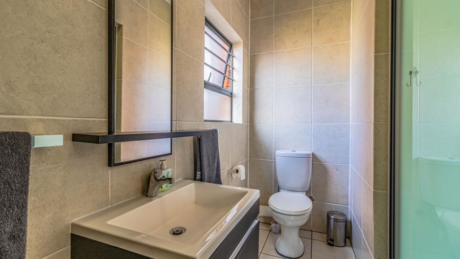 3 Bedroom Property for Sale in Oakdene Gauteng