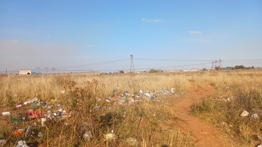 0 Bedroom Property for Sale in Simunye Gauteng