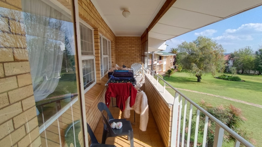 2 Bedroom Property for Sale in Greenhills Gauteng