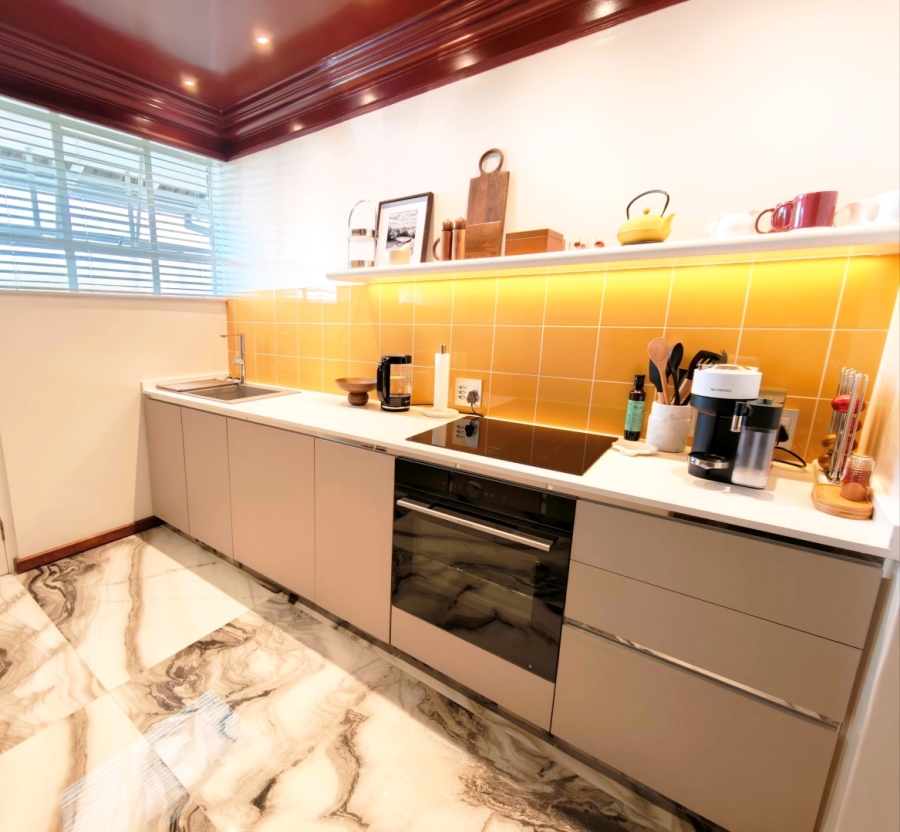To Let 2 Bedroom Property for Rent in Illovo Gauteng