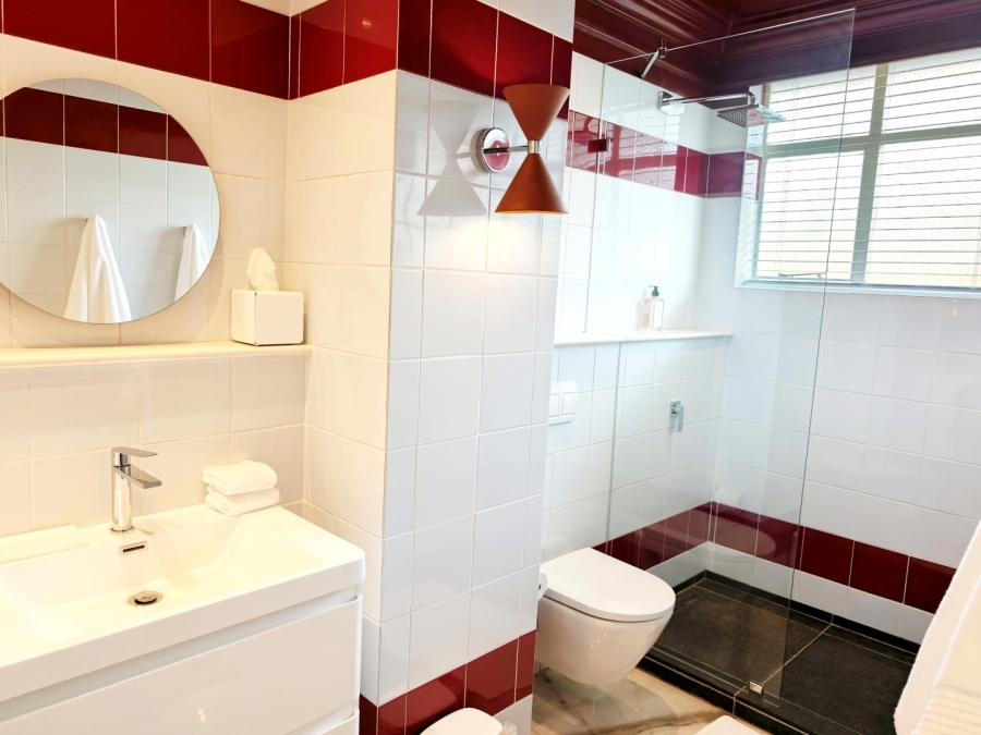 To Let 2 Bedroom Property for Rent in Illovo Gauteng