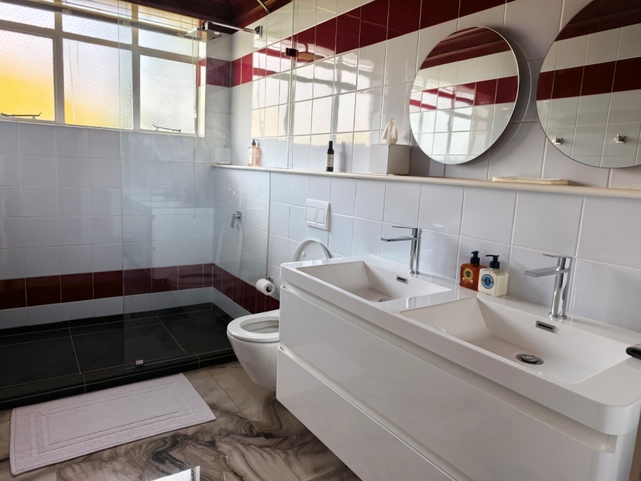 To Let 2 Bedroom Property for Rent in Illovo Gauteng