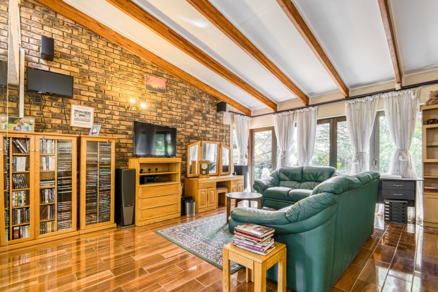 8 Bedroom Property for Sale in Bryanston Gauteng