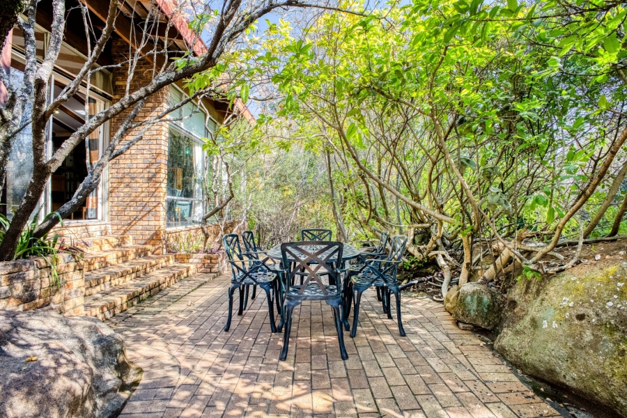 8 Bedroom Property for Sale in Bryanston Gauteng