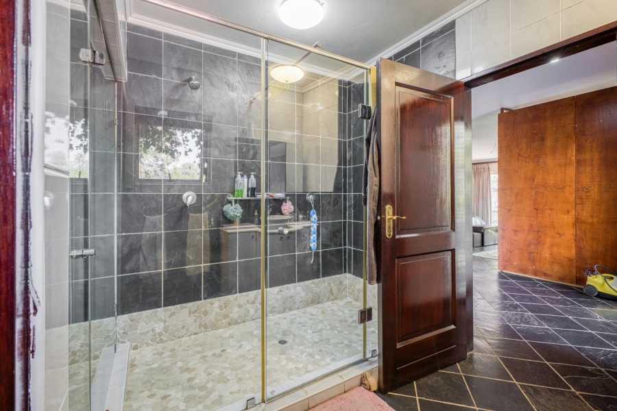 8 Bedroom Property for Sale in Bryanston Gauteng