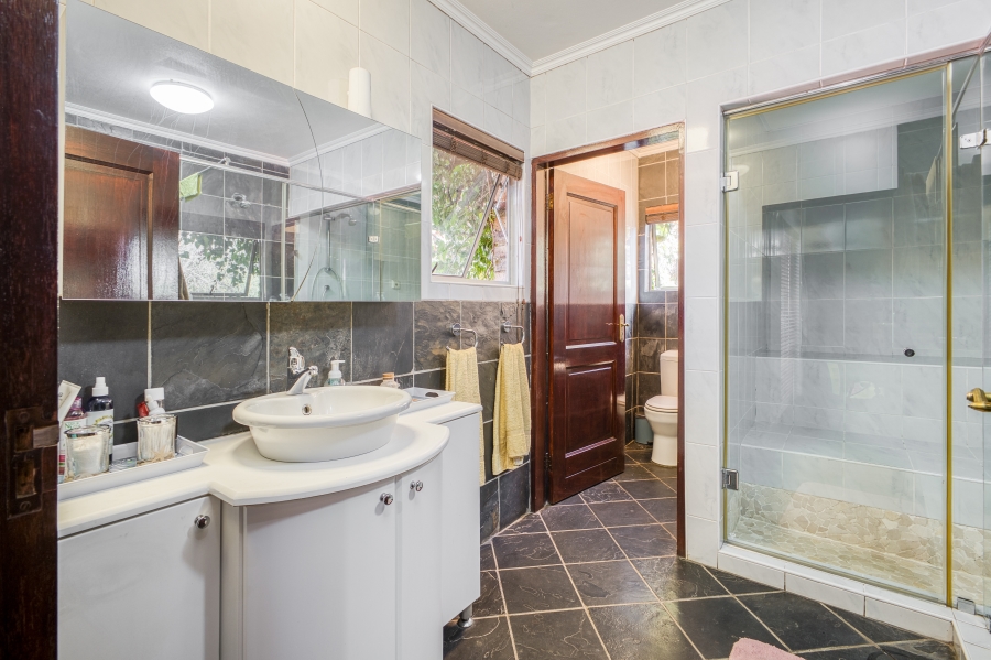 8 Bedroom Property for Sale in Bryanston Gauteng