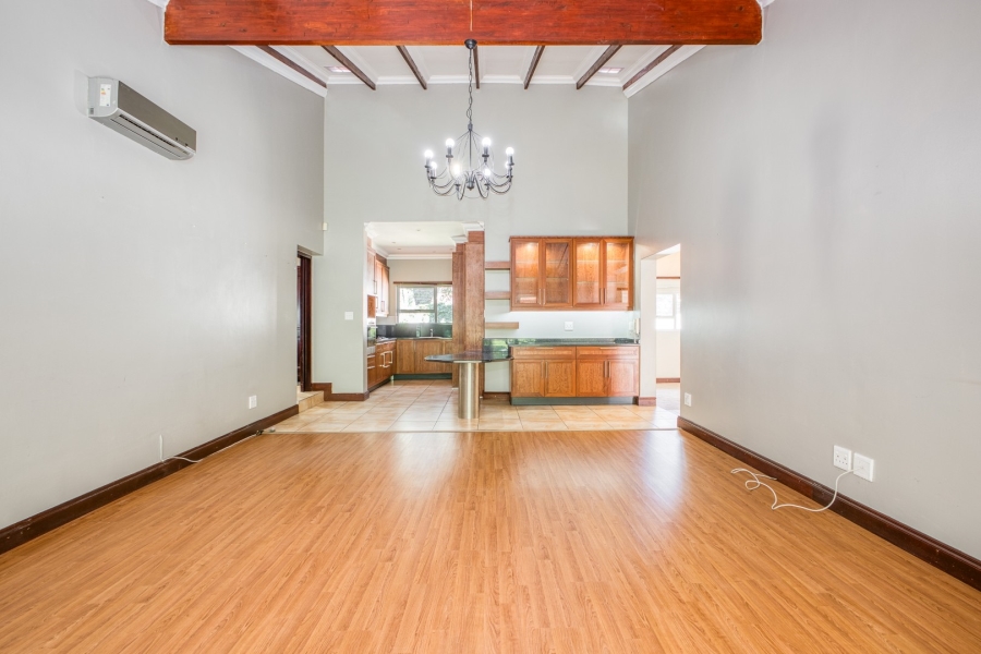 8 Bedroom Property for Sale in Bryanston Gauteng