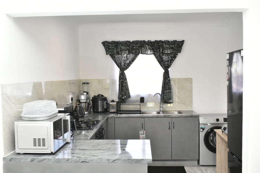 2 Bedroom Property for Sale in Noordwyk Gauteng