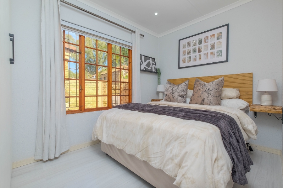 3 Bedroom Property for Sale in Pinehaven Gauteng