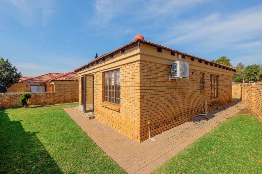 3 Bedroom Property for Sale in Pinehaven Gauteng