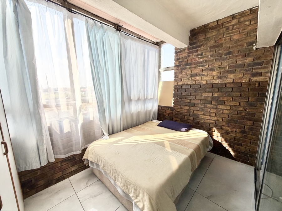 1 Bedroom Property for Sale in Pretoria West Gauteng