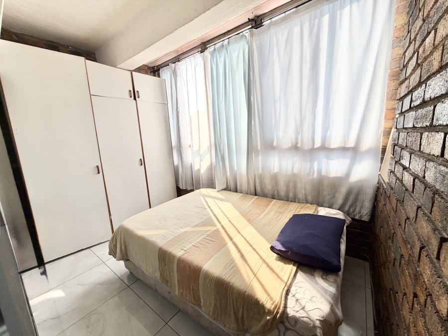 1 Bedroom Property for Sale in Pretoria West Gauteng