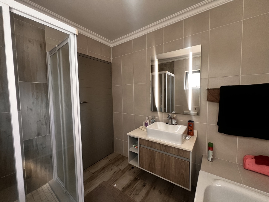 To Let 2 Bedroom Property for Rent in Carlswald Gauteng