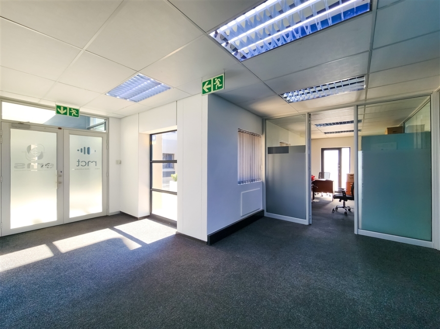 To Let Commercial Property for Rent in Strubensvallei Gauteng
