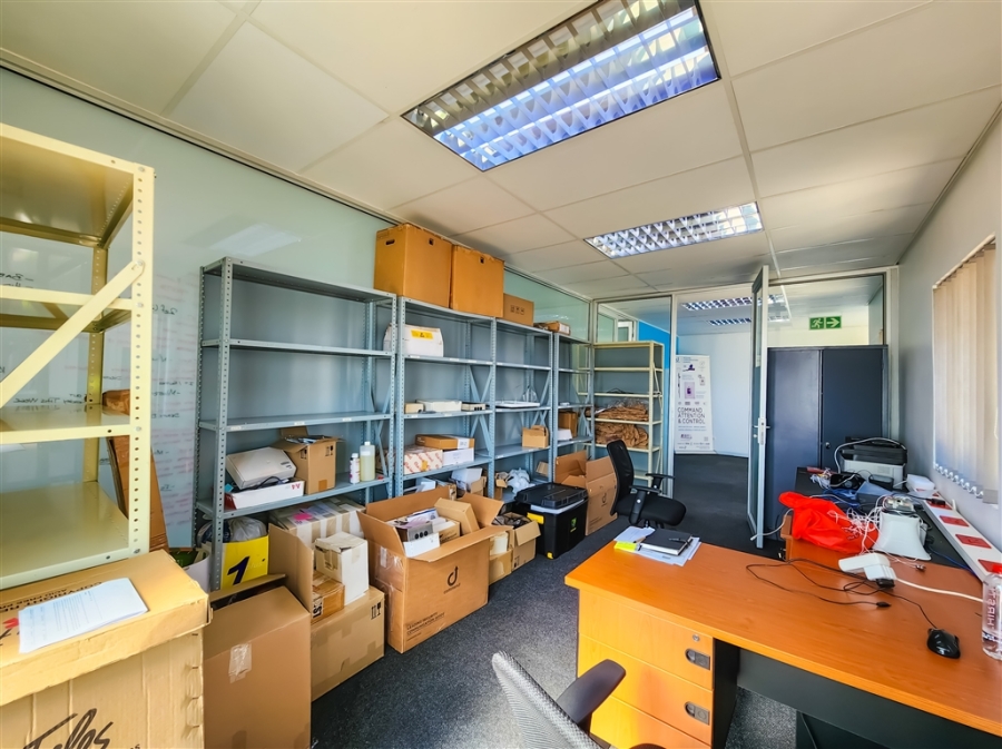 To Let Commercial Property for Rent in Strubensvallei Gauteng