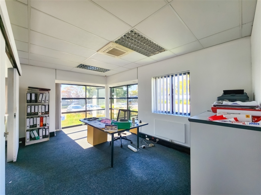To Let Commercial Property for Rent in Strubensvallei Gauteng