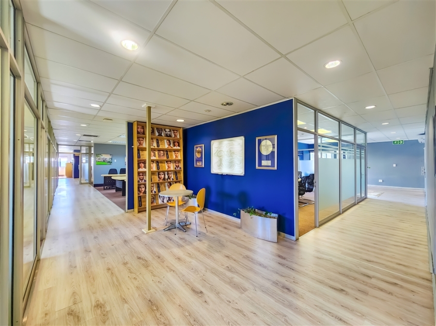 To Let Commercial Property for Rent in Strubensvallei Gauteng