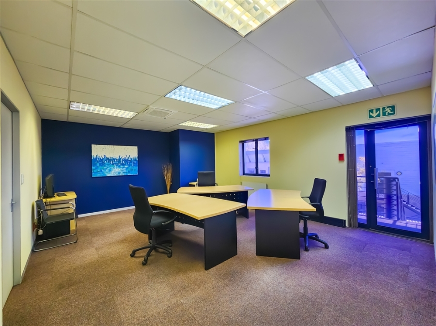 To Let Commercial Property for Rent in Strubensvallei Gauteng