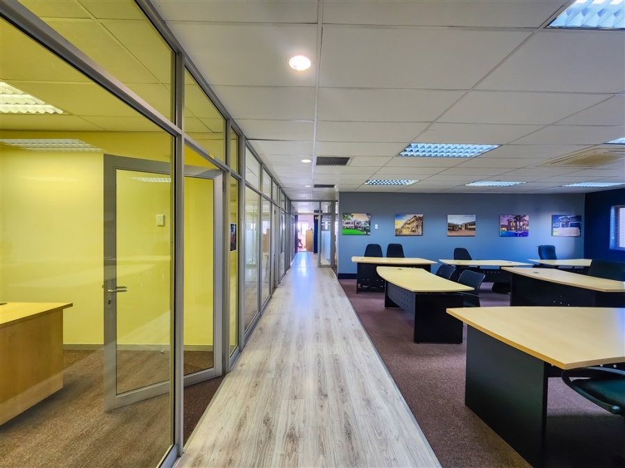 To Let Commercial Property for Rent in Strubensvallei Gauteng
