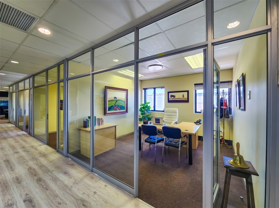 To Let Commercial Property for Rent in Strubensvallei Gauteng