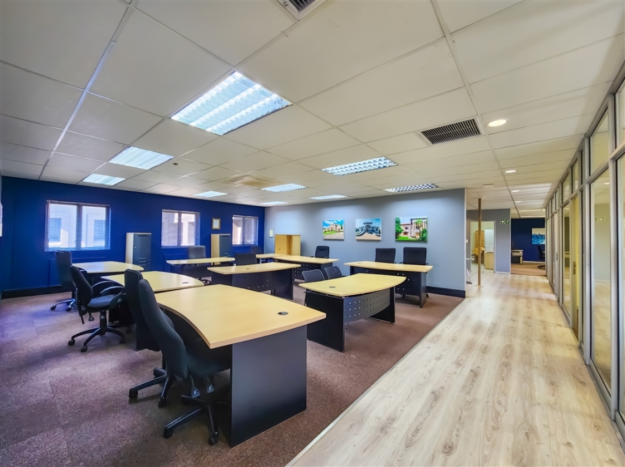 To Let Commercial Property for Rent in Strubensvallei Gauteng