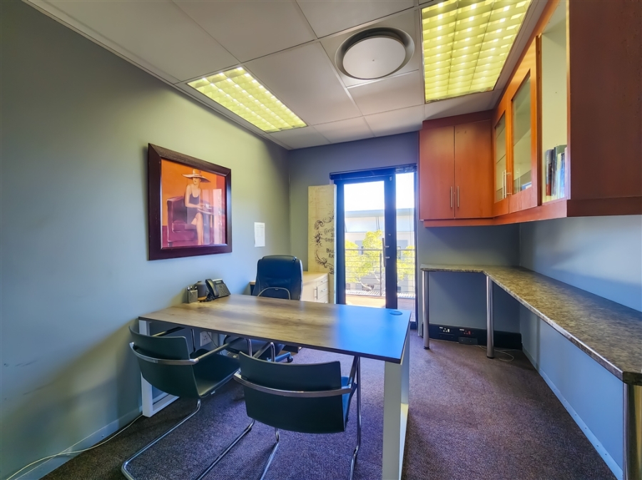 To Let Commercial Property for Rent in Strubensvallei Gauteng