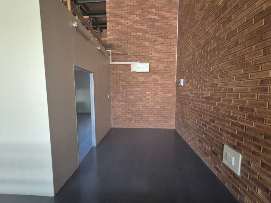 To Let Commercial Property for Rent in Hennopspark Gauteng