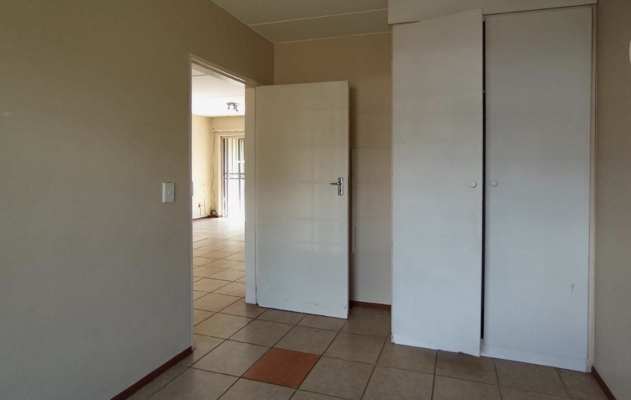 2 Bedroom Property for Sale in Theresa Park Gauteng