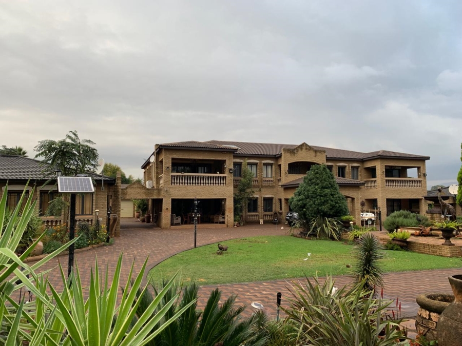 4 Bedroom Property for Sale in Raslouw Gauteng