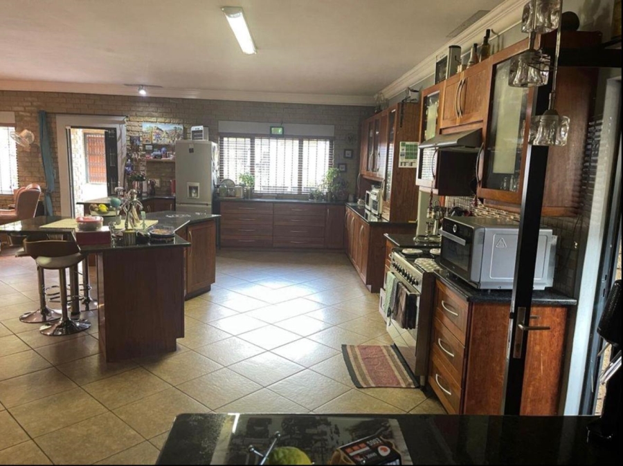 4 Bedroom Property for Sale in Raslouw Gauteng