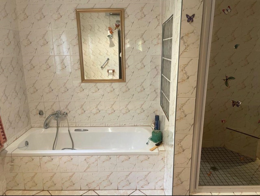 4 Bedroom Property for Sale in Raslouw Gauteng