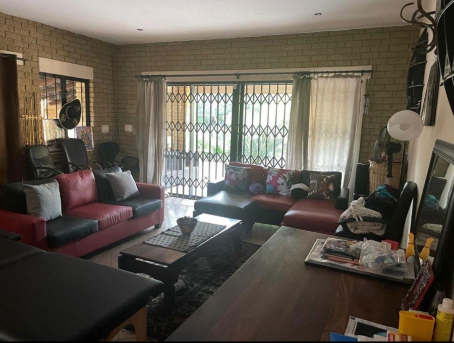 4 Bedroom Property for Sale in Raslouw Gauteng