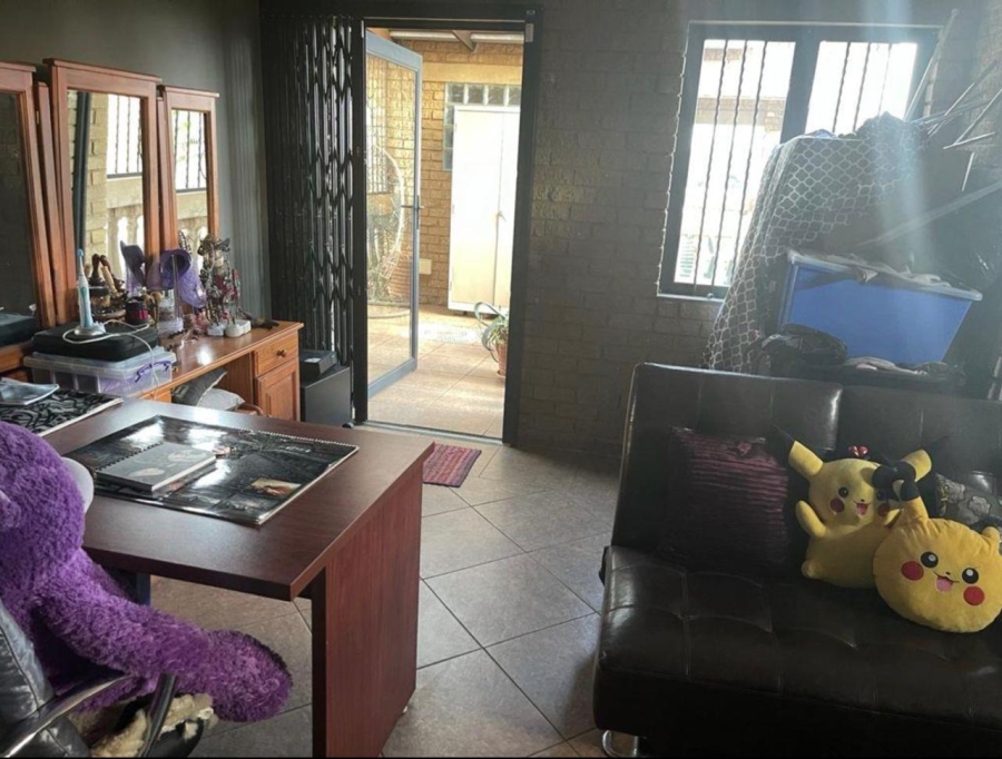 4 Bedroom Property for Sale in Raslouw Gauteng