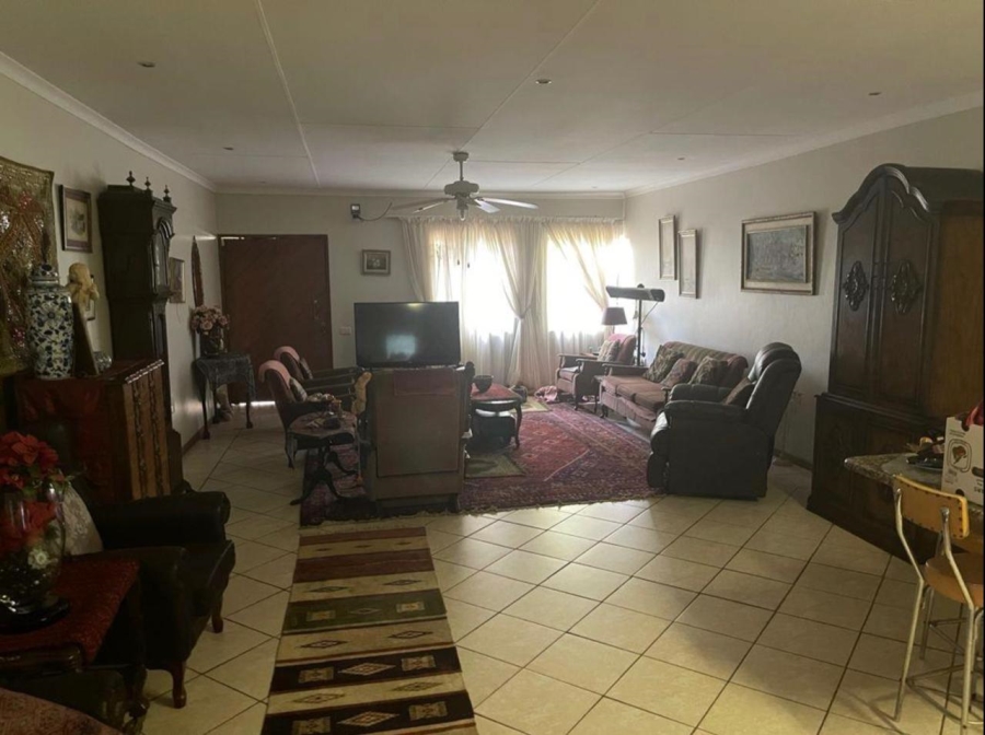 4 Bedroom Property for Sale in Raslouw Gauteng