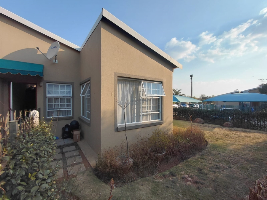 To Let 3 Bedroom Property for Rent in Meyersdal Gauteng