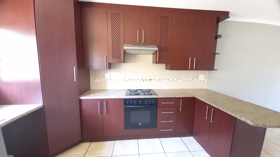 To Let 2 Bedroom Property for Rent in Monument Gauteng