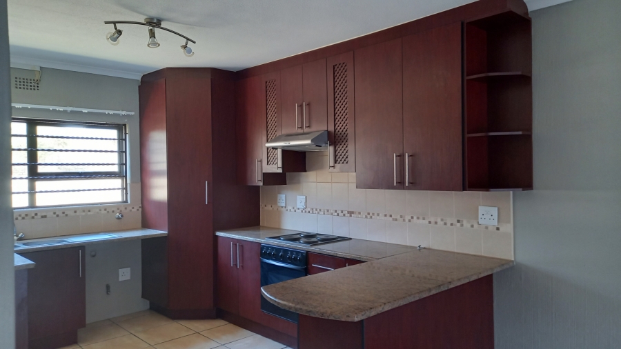 To Let 2 Bedroom Property for Rent in Monument Gauteng
