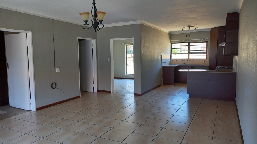 To Let 2 Bedroom Property for Rent in Monument Gauteng