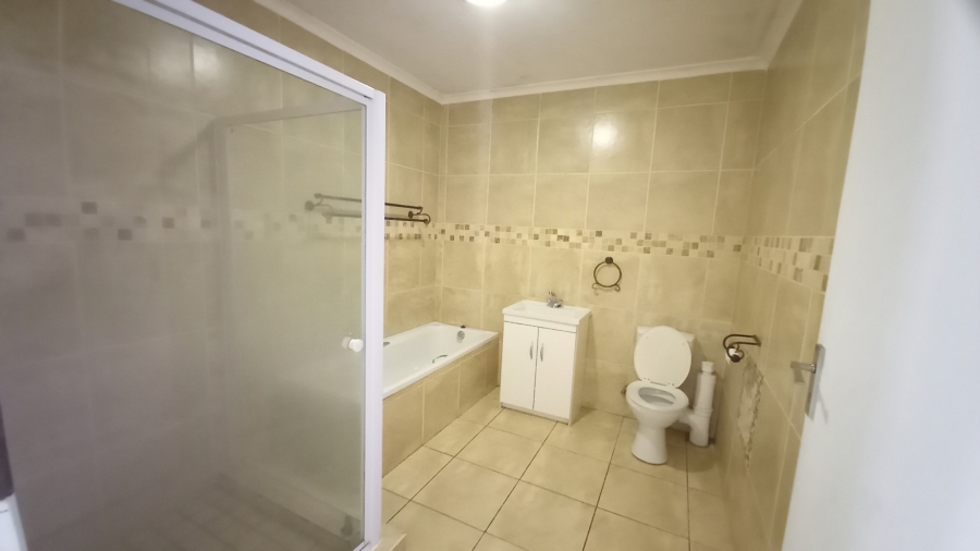 To Let 2 Bedroom Property for Rent in Monument Gauteng