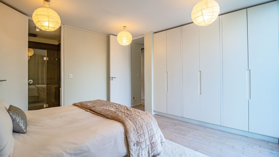 7 Bedroom Property for Sale in Woodmead Gauteng