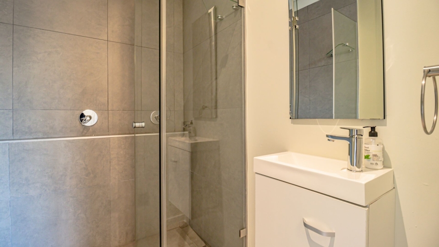 7 Bedroom Property for Sale in Woodmead Gauteng
