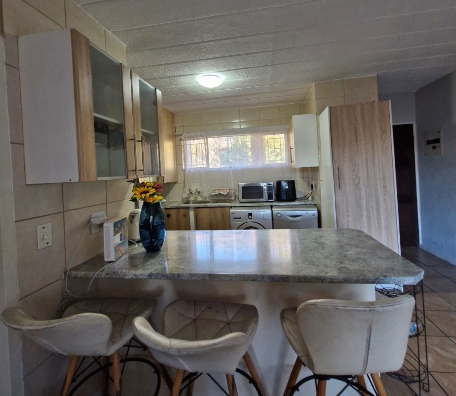 1 Bedroom Property for Sale in Bergbron Gauteng