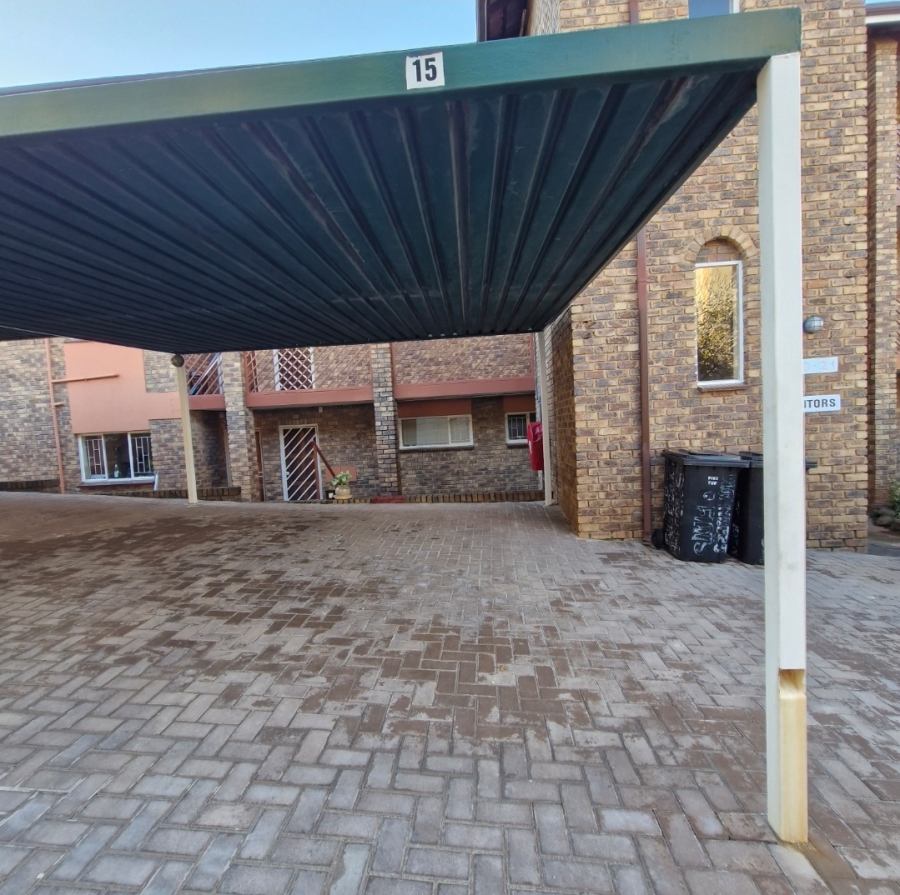 1 Bedroom Property for Sale in Bergbron Gauteng