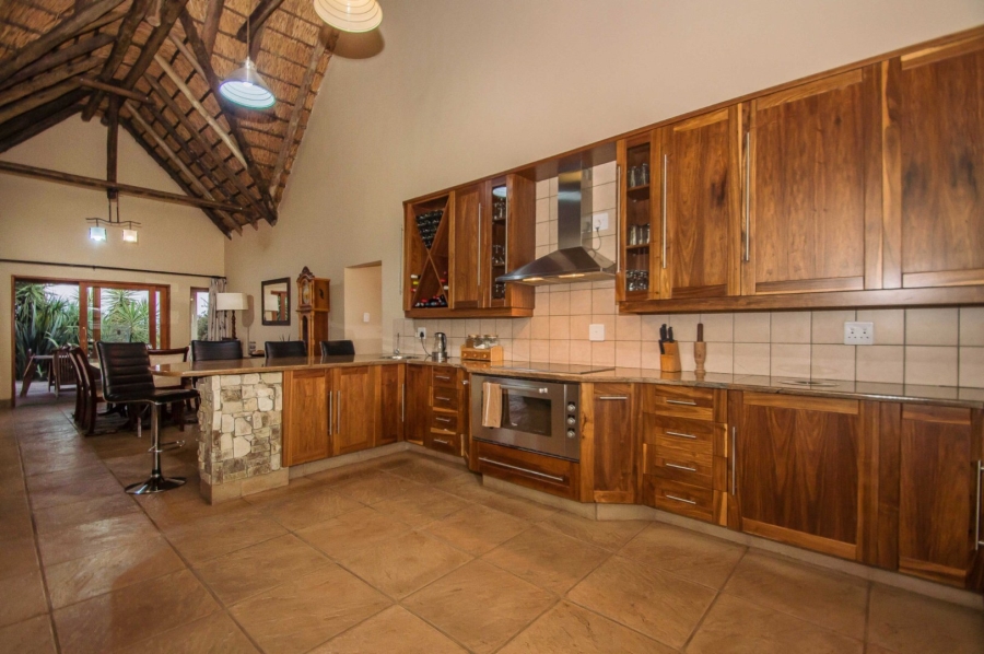 6 Bedroom Property for Sale in Sterkfontein Country Estates Gauteng