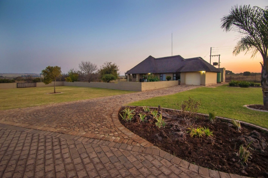 6 Bedroom Property for Sale in Sterkfontein Country Estates Gauteng