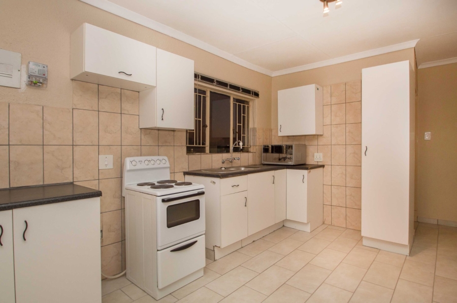6 Bedroom Property for Sale in Sterkfontein Country Estates Gauteng