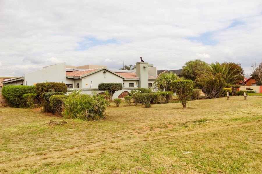 3 Bedroom Property for Sale in Geluksdal Gauteng