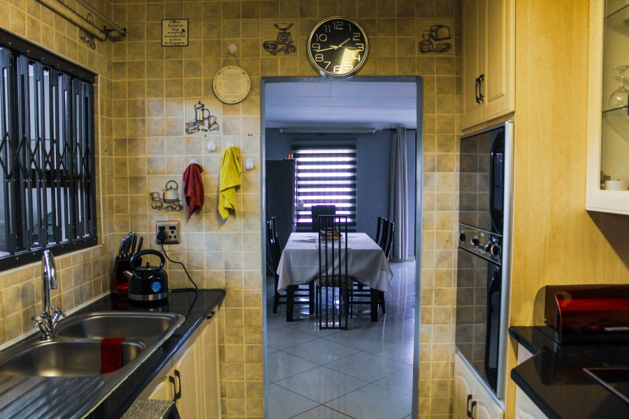 3 Bedroom Property for Sale in Geluksdal Gauteng